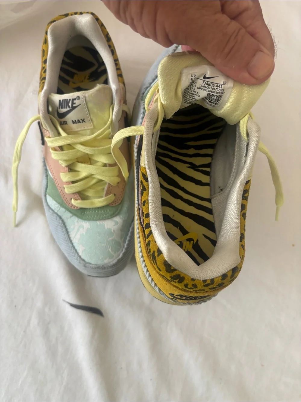 Nike Pastel Multi-Panel Sneakers with Yellow Laces AirMax 1 86RPM Spring Mix